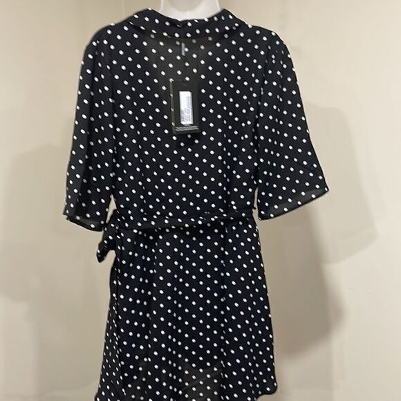 NWT PrettyLittleThing Black White Polka Dot Wrap Dress. Size 4 S small - Picture 4 of 10